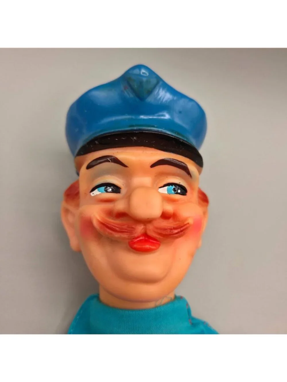 Storyland Puppet includes two